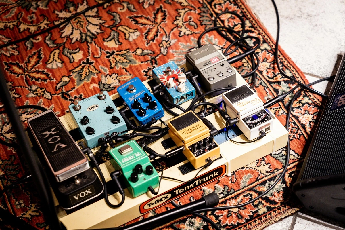 pedalboard picture